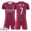 Conjunto de Uniforme de Fútbol Camiseta del Real Madrid Cristiano Ronaldo No. 7 Mbappe Uniforme Deportivo de Competición de Entrenamiento para Casa y Fuera para Hombres, Mujeres y Niños