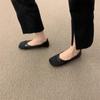 Sapatos baixos de camada única Sapatos femininos rasos mutantes de ervilha 2025 Novos sapatos de concha slip-on de primavera e outono Estilo perfumado Mary Jane Sapatos de leite