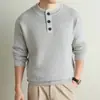 Suéter de Tricô Pesado 780g Modelo Novo 2026 com Gola Henley, Suéter Espessado Falso de Duas Peças para Ir ao Trabalho, Estilo Casual e Preguiçoso