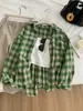 Camisa a Cuadros Cepillada Verde Hierba Blanqueadora Retro para Mujer Corte Holgado Otoño/Invierno Algodón Puro Estilo Artístico Cardigan con Solapa