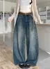 Foto real de jeans de estilo americano com bainha curva lavada para mulheres, novos calças de cintura alta largas de perna larga com bolso, versátil, comprimento total, emagrecimento