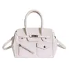 Bolsa grande estilo moto, moderna e descolada, para mulheres, nova moda 2026 bolsa de platina para o dia a dia, bolsa transversal de luxo para o verão