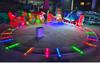 Los fabricantes suministran carrusel de equipo de juego cuadrado para niños para varias personas, tren de pista multiasiento, juego al aire libre