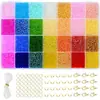 Miçangas de vidro coloridas em uma caixa, pequenas miçangas iridescentes, conjunto completo de acessórios para brincos e colares de miçangas feitos à mão