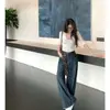 Top minimalista de cuello en V y manga larga, corte ajustado para mujer, temporada Otoño/Invierno 2026, elegante y chic, perfecto como capa interior