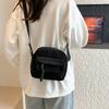 2025 Nuevo Estilo Coreano Personalizado Estilo Occidental Bolso Cuadrado Pequeño Versión para Mujer Bolso de Hombro Simple Casual para Viajes Diarios Bolso Cruzado para Mujer