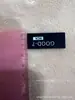 Etiqueta de Cuero y Producción de Marca de Cuero Pu Cuero Repujado Cambiante de Color Equipaje Jeans Microfibra Herrajes Estampado en Caliente