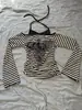 Camiseta de tirantes cruzados Y2K para chica popular, de rayas, hombros descubiertos, con estampado de cruz, cortes laterales y mangas acampanadas, para primavera/otoño