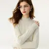 Nova blusa de base de malha de caxemira para outono e inverno, cor sólida da moda, gola alta, espessa, simples, versátil para o dia a dia das mulheres