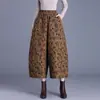 Pantalones casuales de pierna ancha tipo globo, para madres, con textura vintage tridimensional, de calidad garantizada, rejuvenecedores, para primavera y otoño.
