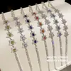 Cristal Estrelado! Pulseira com Pingente de Estrela Oval em Zircônia, Toque de Luxo Leve e Sofisticado, Joia de Mão Simples e Fashion para Mulheres