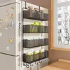 Estante lateral de almacenamiento para estante de refrigerador de cocina, soporte multifuncional de múltiples capas para condimentos y film transparente para uso doméstico montado en la pared