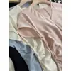Diseño Elegante, Ceñido a la Cintura, Blusa de Satén Plisada de Manga Corta, Nuevo Estilo Verano 2025, Cuello en V, Corte Ajustado, Top Delgado