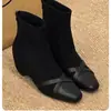 Nuevas botas de moda ajustadas de gamuza 2026 para mujer, botines versátiles de tacón alto con punta cuadrada para otoño, con aumento de altura interior