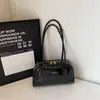 Bolso Casual Gran Capacidad Bolso de Axila para Mujer Bolso de Hombro Simple Retro Moderno Bolso Almohada para Viajero Comercio Exterior Transfronterizo