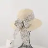 Chapéu de Sol de Aba Larga Floral para Mulheres, Chapéu de Sol de Verão para Férias na Praia e Litoral, Chapéu de Palha com Proteção UV