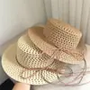 Sombrero de Paja de Copa Plana para Mujer, Estilo Francés de Verano con Lazo Calado Transpirable Protector Solar Sombrero de Sol para Vacaciones en la Playa