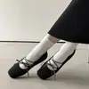 Zapatos Mary Jane Planos de Punta Cuadrada Negro Estilo Primavera 2026 Zapatos de Ballet de Punto con Tira Cruzada Estilo Japonés para Mujer