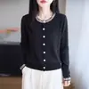 Cardigan de punto de lujo ligero inspirado en Chanel para mujer, con hilos brillantes, cuello redondo y botones de perla, perfecto para crear un look en capas suave y elegante
