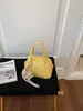 Bolsa Balde Minimalista de Design de Nicho Estilo Coreano Fashionável Tendência 2026 Nova Tendência Elegante para Uso Diário Ombro Transversal