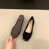 Zapatos bajos de punta cuadrada plana estilo francés para mujer, nuevos mocasines Mary Jane versátiles de primavera-verano 2026 que combinan bien con faldas