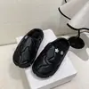 Chinelos de pelúcia de luxo leve para mulheres, algodão macio e espesso, antiderrapantes, com sola grossa, perfeitos para o calor interno no outono e inverno