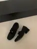 Zapatos de invierno para mujer estilo francés con forro de felpa para uso exterior, nueva colección otoño/invierno 2025, zapatos individuales de felpa de tacón grueso de punta cuadrada de alta gama