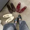 Sapatilhas de pele de carneiro de camada superior para mulheres, novo modelo de outono, couro genuíno bico redondo estilo coreano com laço, sapatos baixos de cor sólida sem cadarço