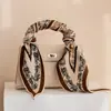 Novo Lenço de Lã com Padrão de Diamante Estilo Francês Simples Outono e Inverno Leve Luxo Retro Moda Lenço de Pescoço Fita Turbante Atacado