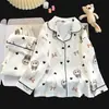 Conjunto de ropa de casa para niños con cuello de solapa, adecuado para primavera y otoño, fino y ligero, cárdigan de manga larga, estilo coreano, pijama de algodón con estampado de nubes para niñas