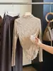 Camisa base de renda fina, levemente transparente, com recortes e gola alta parcial para mulheres, novo estilo de outono, modeladora, versátil e elegante para usar em camadas.