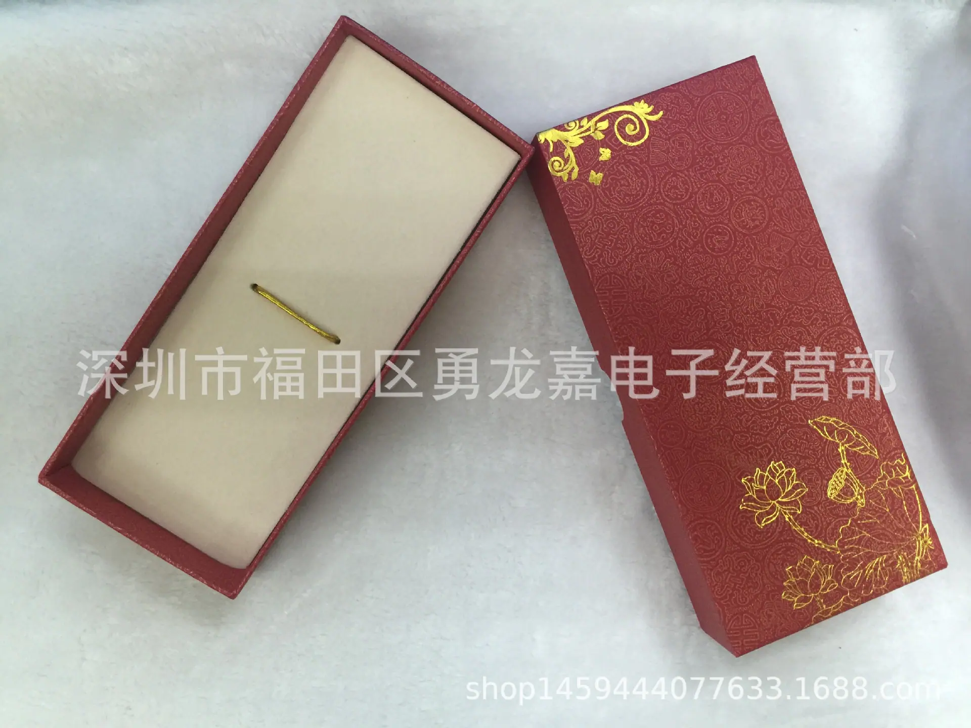 32F825DC2120035555B999060E2057