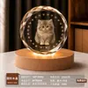 Bola de cristal creativa, luz de noche de madera maciza, lámpara ambiental de escritorio, decoración de mesita de noche, temática de mascotas gato y perro, regalo de recuerdo personalizable