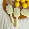 Pincel Cushion Cremoso Fofo Cor Macaron Matte Massagem no Couro Cabeludo Portátil Manual Desembaraçante Alisamento Capilar Pente para Maquiagem