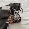 Bolsas de Alta Gama para Mujer 2026 Nuevo Estilo Bolso de Hombro para Viajar Bolso de Concha Moda Simple Diseño de Nicho Hombro Único Cruzado