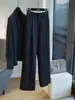 ¡El corte del pantalón es realmente bueno! Son ambos fluidos y elegantes~ Pantalones de traje rectos de pierna ancha de cintura alta para mujer para otoño