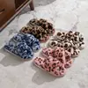 Nuevas Pantuflas de Algodón con Estampado de Leopardo, Cruzadas, de Punta Abierta, para Casa, Interiores, Invierno, Cálidas y Cómodas para Mujer