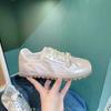 Sapatilhas Rosa Planas com Laço e Solado Macio 2024 Primavera e Verão Novos Casuais Versáteis Sapatos de Treino Alemães Sapatos Brancos para Mulheres