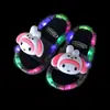 Pantuflas luminosas para niños niños y niñas uso interior y exterior lindos dibujos animados niños medianos y grandes bebé sandalias de casa verano