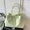 2026 Nuevo Estilo Coreano Moda Versátil Nicho Minimalista Bolso Tote Gran Capacidad Viaje Diario Bolso Cruzado de Gama Alta
