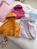 Chaqueta Exterior de Otoño para Niñas, Estilo Nuevo, Abrigo Infantil a Prueba de Tres Elementos con Capucha, Cortavientos e Impermeable, para Niños Mayores