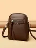 Bolsas de Nicho para Mulheres 2025 Nova Bolsa para Mãe de Meia-Idade Bolsa Transversal Simples de Couro Macio para Celular Feminino Bolsa Quadrada Pequena Casual