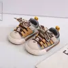 Zapatos para Niños Pequeños Estilo Primavera y Otoño Zapatos Deportivos para Bebés de 1 a 3 Años Niños Bebés Niños Pequeños Zapatos Funcionales Niñas Suela Suave Zapatos Casuales
