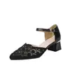 Novas Sandálias Femininas 2026 Verão Novo Estilo Malha Strass Bico Fechado Vazado Strass Solado Macio Versátil Moda Mãe Sapatos