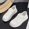 En stock~Otoño temprano 2026 nuevos zapatos de mujer zapatillas versátiles para estudiantes cuero genuino blancos zapatos deportivos casuales