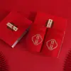 Toallas de Boda Personalizadas, Toallas de Algodón Puro Rojas para Dote de Boda, Juego en Caja de Regalo con Palabras Felices, Toallas para Recién Casados, Recuerdos de Boda