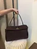 Bolsa de couro legítimo Rodeo para axila, couro bovino com textura de camurça, design estruturado e tridimensional, adequada para o trajeto diário, exala um toque de luxo e oferece grande capacidade - uma bolsa tote feminina
