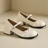 Sapatos Mary Jane Brancos para Mulheres 2026 Nova Primavera Versátil Laço Estilo Francês Sapatos de Salto Baixo Sapatos de Couro Pequenos Estilo College