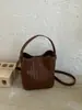 Bolsa de ombro tipo saco de tecido grande capacidade com design exclusivo para mulheres, nova moda primavera 2026, bolsa de ombro versátil