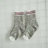 Z089 Calcetines para Niños al por Mayor Calcetines con Puño Rayado Lisos de Primavera y Verano Calcetines Lisos Sencillos de Algodón para Niños y Niñas